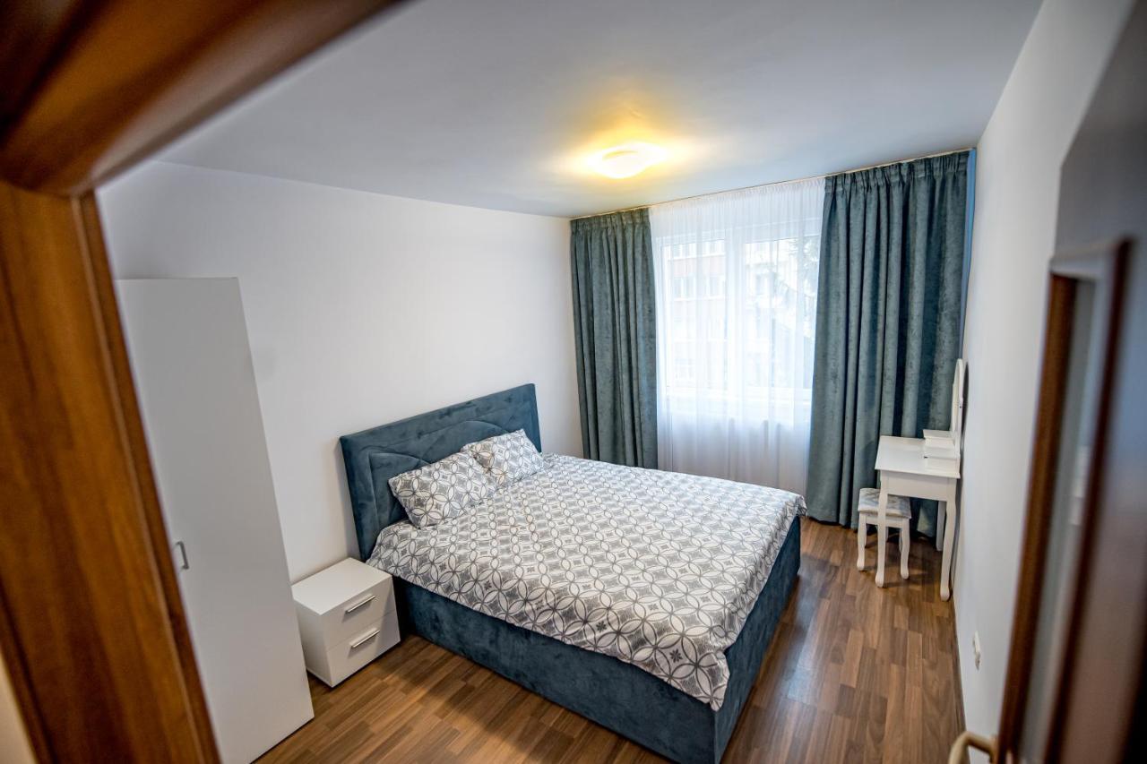 Apartament 3 Camere Royal ブラショフ エクステリア 写真